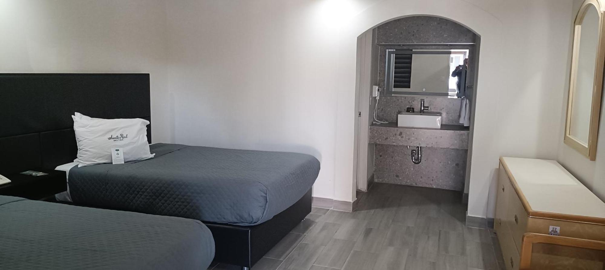 Hotel Siesta Real Мехикали Екстериор снимка