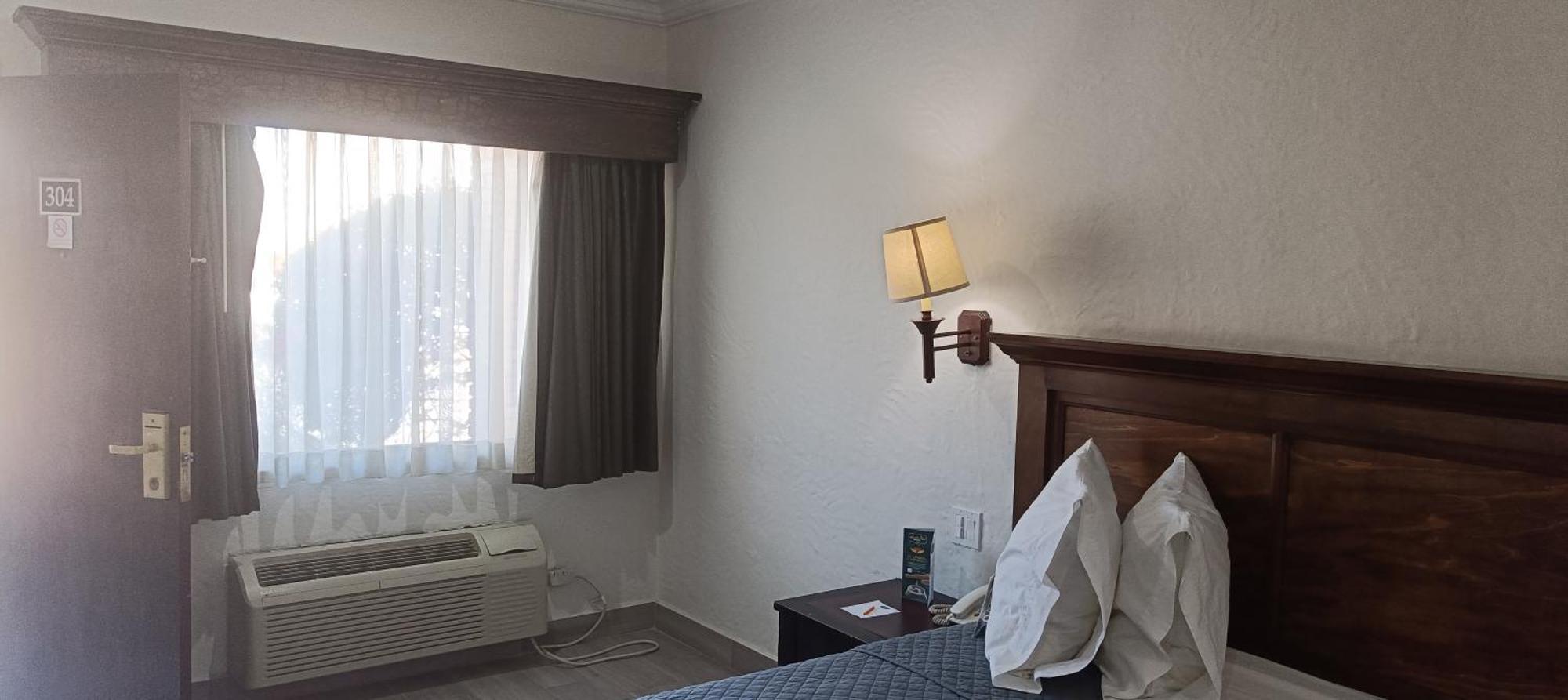 Hotel Siesta Real Мехикали Екстериор снимка