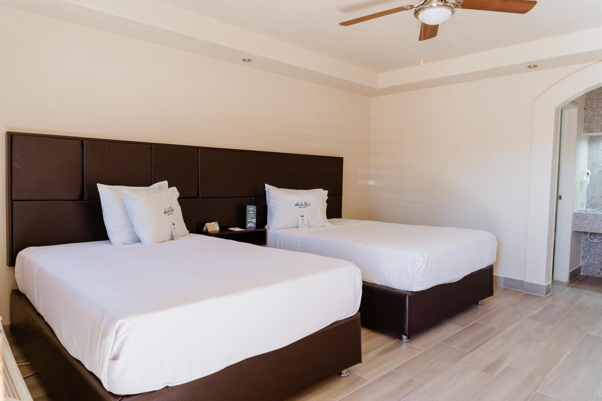 Hotel Siesta Real Мехикали Екстериор снимка