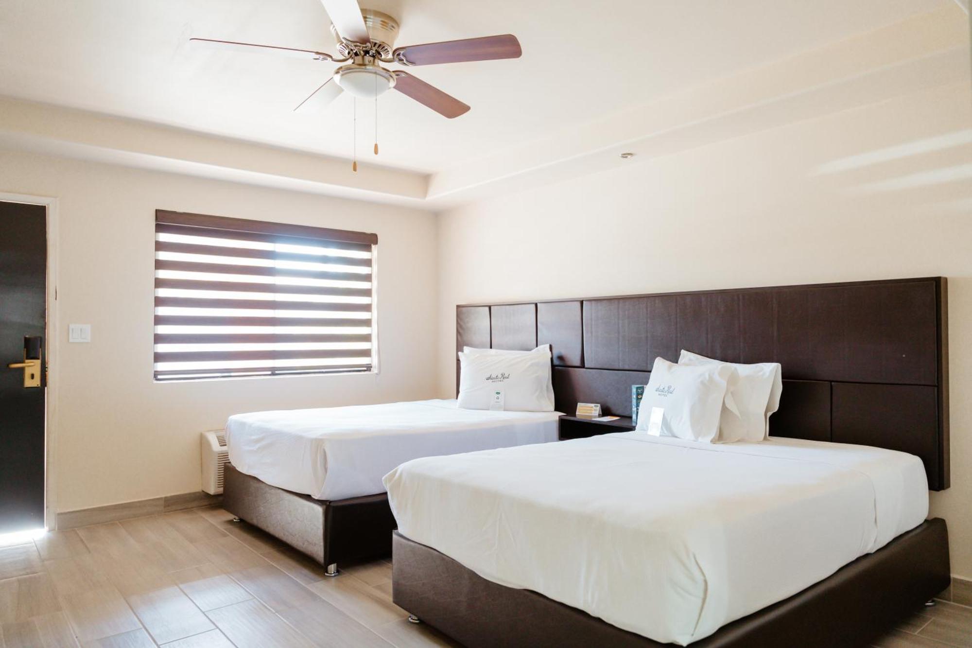 Hotel Siesta Real Мехикали Екстериор снимка