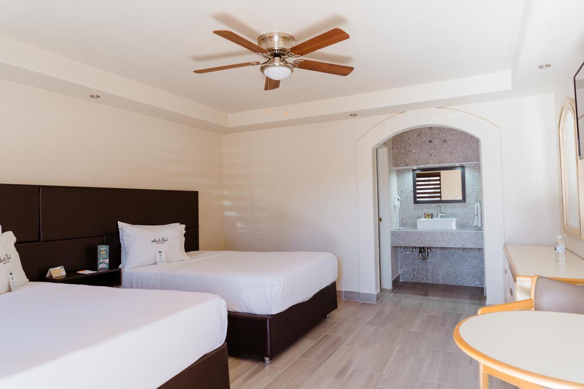 Hotel Siesta Real Мехикали Екстериор снимка
