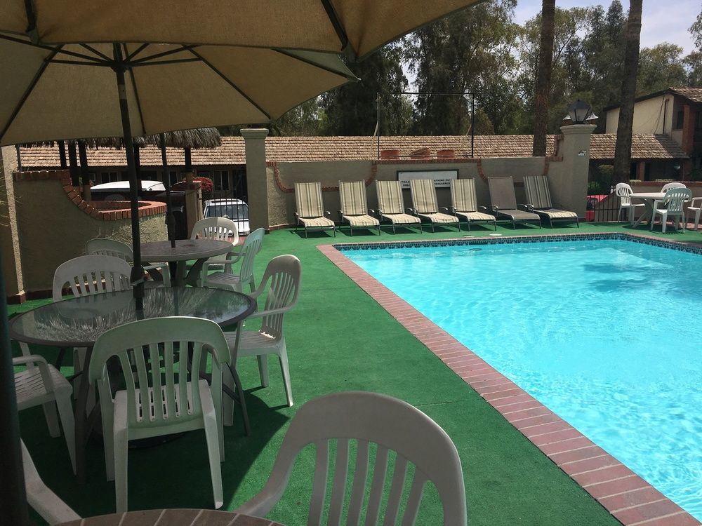 Hotel Siesta Real Мехикали Екстериор снимка